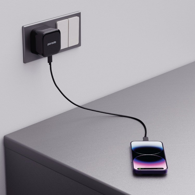 Porodo Super-Fast Dual USB-C Wall Charger PD 35W UK with Braided Type-C to Lightning Cable 1.2m 3 Porodo Super-Fast Dual USB-C Wall Charger PD 35W UK with Braided Type-C to Lightning Cable 1.2m - Image 3