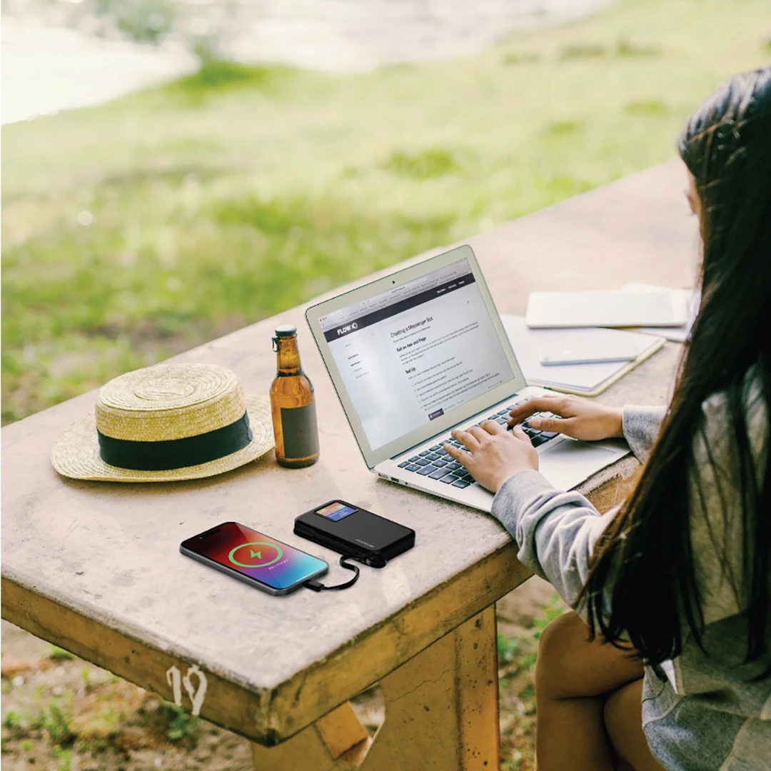 Porodo 4G LTE | WiFi 6 Pocket Router with 10000mAh Power Bank 3 Porodo 4G LTE | WiFi 6 Pocket Router with 10000mAh Power Bank - Image 3